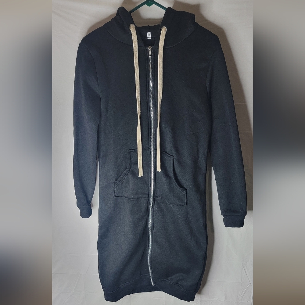 Black Hooded Zip-Up Long‎ Sweatshirt
